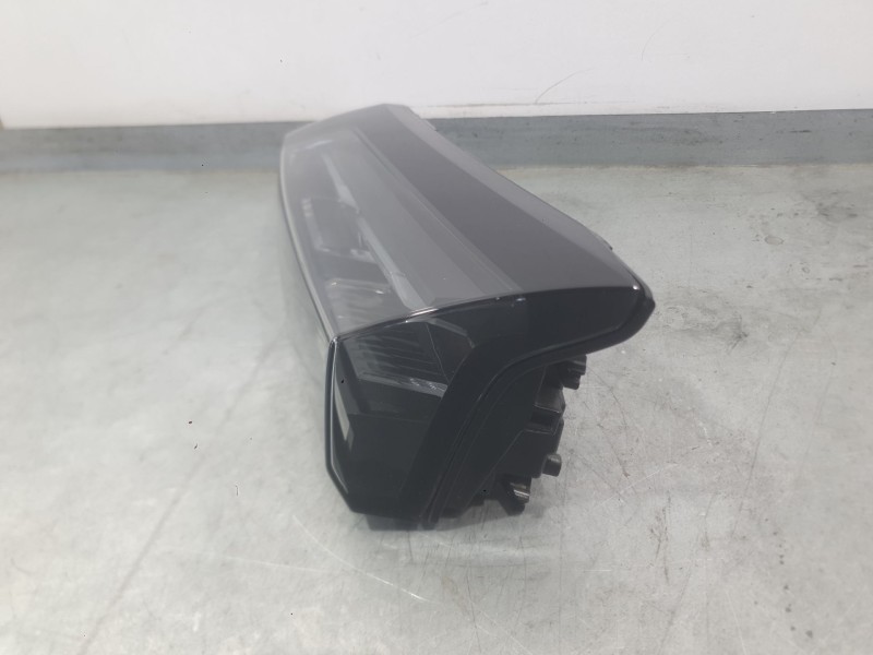 Recambio de piloto trasero derecho interior para peugeot 2008 ii (us_, us-, uy_, uj_, ur_, uc_) 2008 1.2 hybrid referencia OEM I