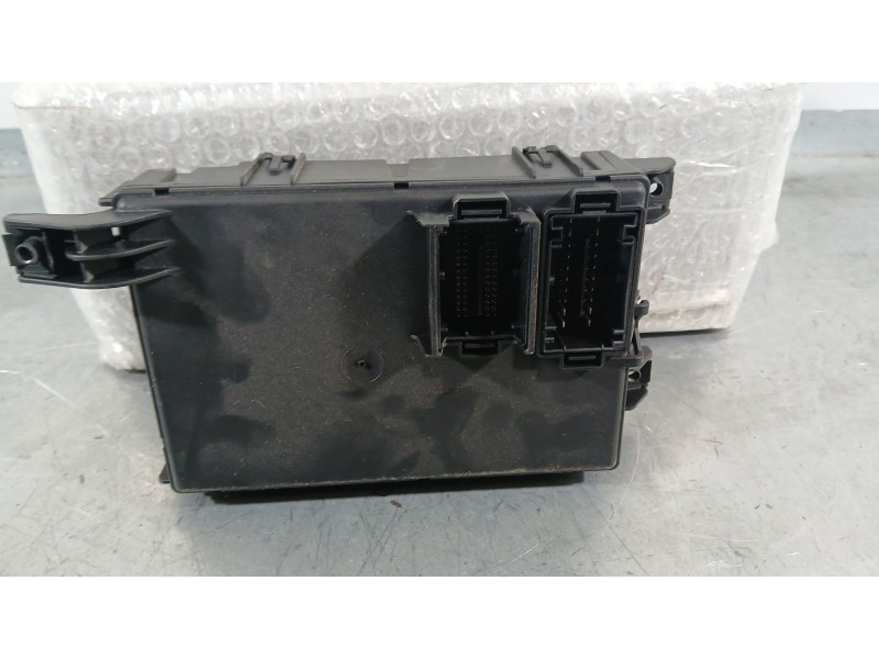 Recambio de caja reles / fusibles para opel corsa d (s07) 1.2 (l08, l68) referencia OEM IAM   