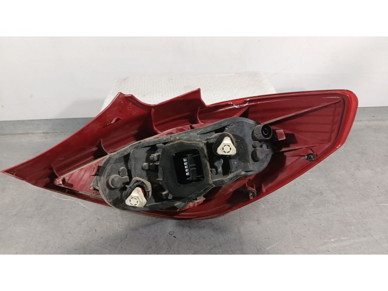 Recambio de piloto trasero izquierdo para opel corsa d (s07) 1.2 (l08, l68) referencia OEM IAM 93189092  