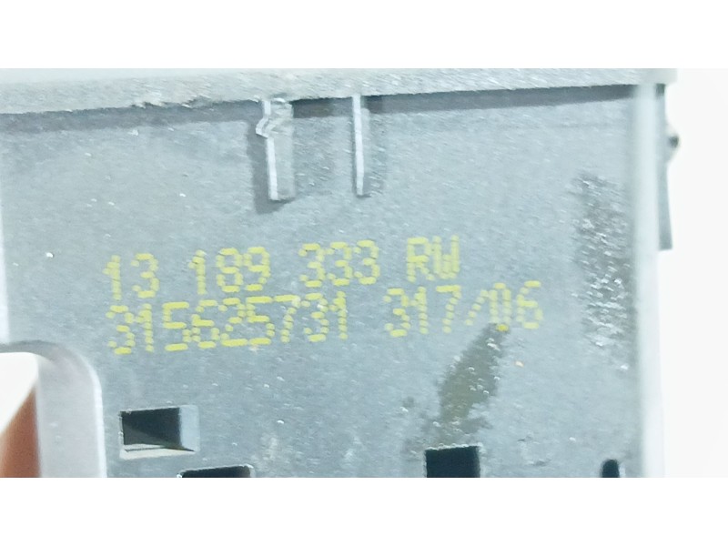 Recambio de mando elevalunas delantero derecho para opel corsa d (s07) 1.2 (l08, l68) referencia OEM IAM 13189333  