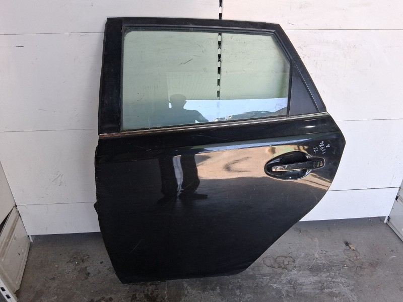 Recambio de puerta trasera izquierda para toyota auris (_e18_) 1.8 hybrid (zwe186_) referencia OEM IAM 6700402380  