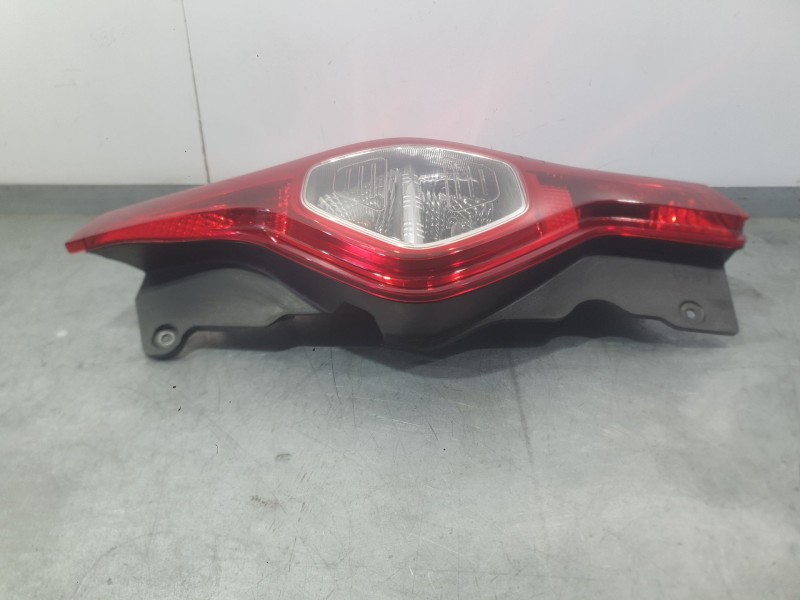 Recambio de piloto trasero derecho para dacia lodgy (js_) 1.5 dci referencia OEM IAM 265502184R  