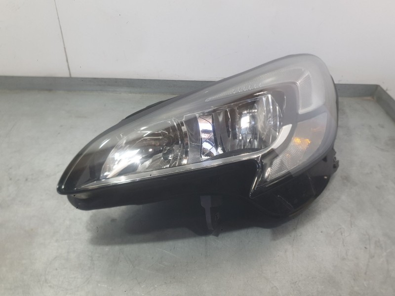 Recambio de faro izquierdo para opel corsa e (x15) 1.4 (08, 68) referencia OEM IAM 39108226  