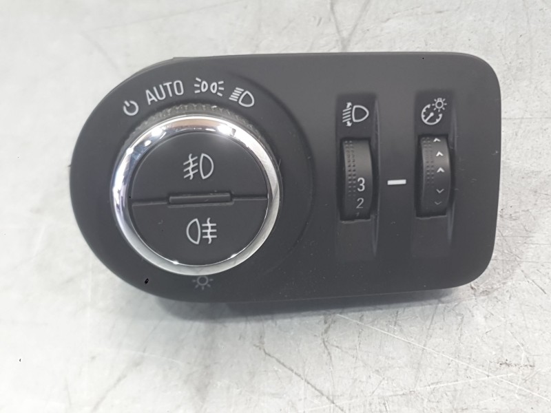 Recambio de mando luces para opel corsa e (x15) 1.4 (08, 68) referencia OEM IAM 13470446  