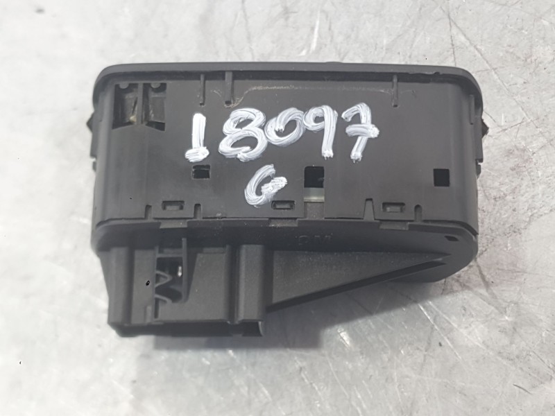 Recambio de mando elevalunas delantero izquierdo para opel corsa e (x15) 1.4 (08, 68) referencia OEM IAM 13430017  