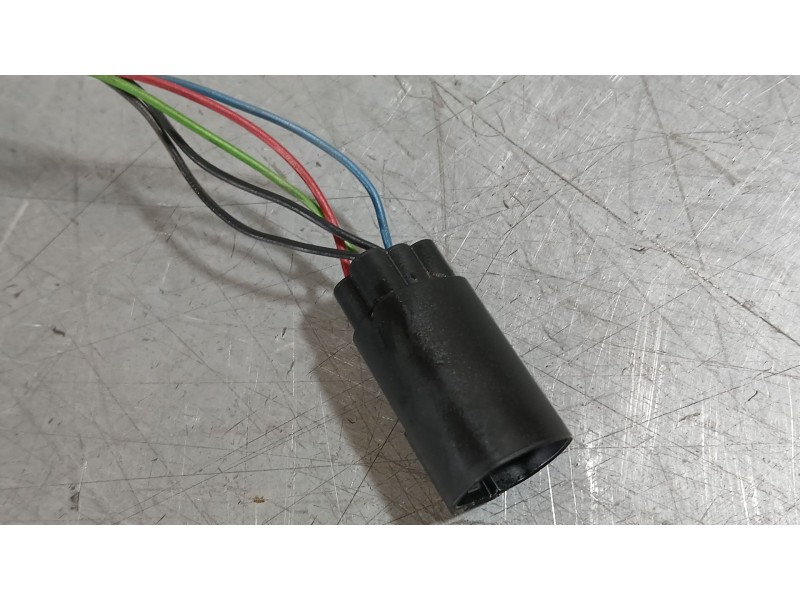 Recambio de retrovisor derecho para ford tourneo connect 1.8 tdci referencia OEM IAM 5091589  