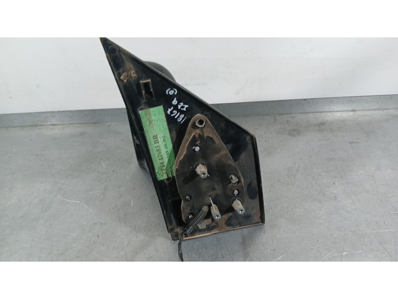 Recambio de retrovisor izquierdo para ford tourneo connect 1.8 tdci referencia OEM IAM 5211710  