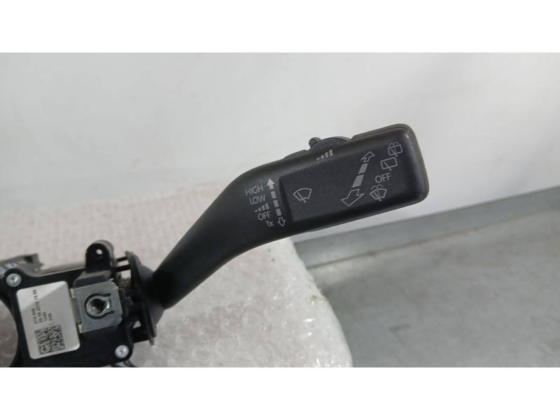 Recambio de mando luces y limpia para seat leon (1p1) 1.6 tdi referencia OEM IAM 1K0953513G9B9  5K0953502L9B9