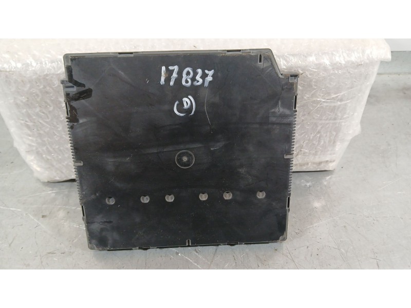 Recambio de caja reles / fusibles para seat leon (1p1) 1.6 tdi referencia OEM IAM 1K0937125A  