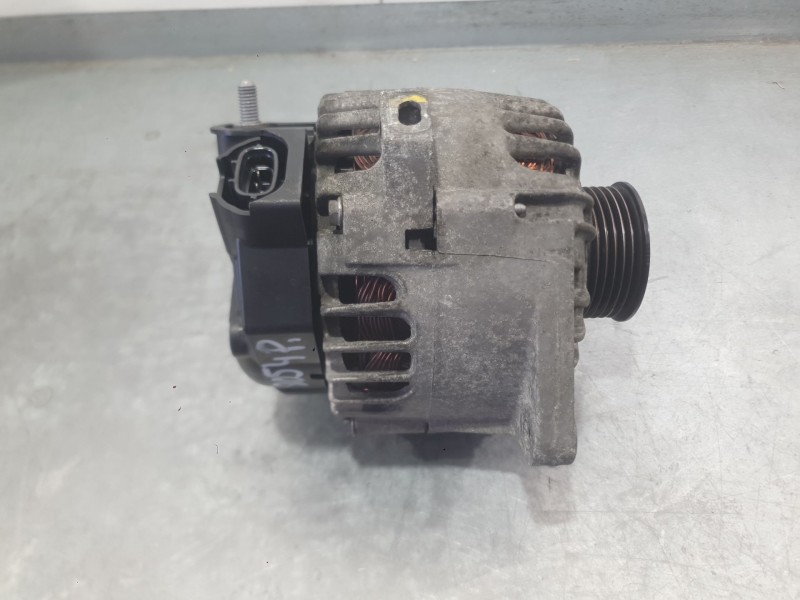 Recambio de alternador para kia sportage iii (sl) 1.6 gdi referencia OEM IAM 373002B600  