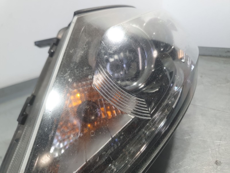 Recambio de faro izquierdo para kia sportage iii (sl) 1.6 gdi referencia OEM IAM 921013W120  