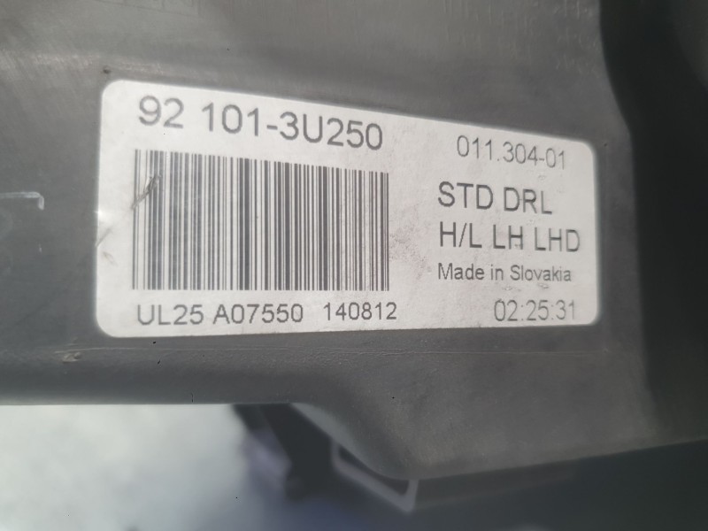 Recambio de faro izquierdo para kia sportage iii (sl) 1.6 gdi referencia OEM IAM 921013W120  