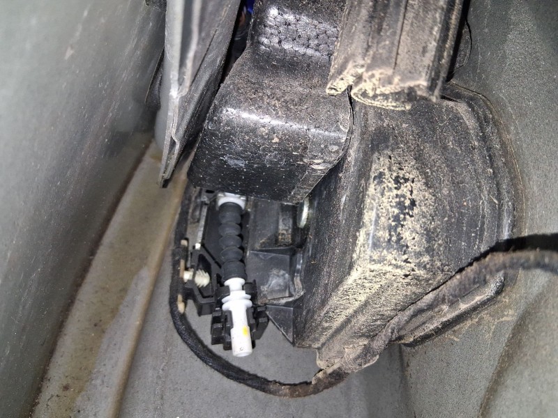 Recambio de cerradura puerta trasera derecha para bmw 1 (f20) 116 d referencia OEM IAM 51227229460  
