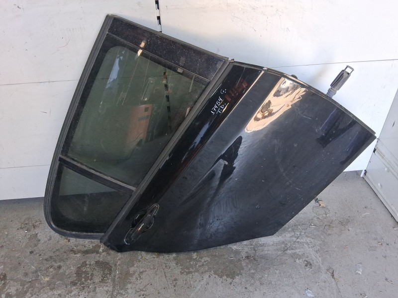 Recambio de puerta trasera derecha para bmw 1 (f20) 116 d referencia OEM IAM 41525A2A398  
