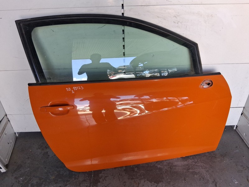 Recambio de puerta delantera derecha para seat ibiza iv sc (6j1, 6p5) 1.9 tdi referencia OEM IAM 6J3831056  