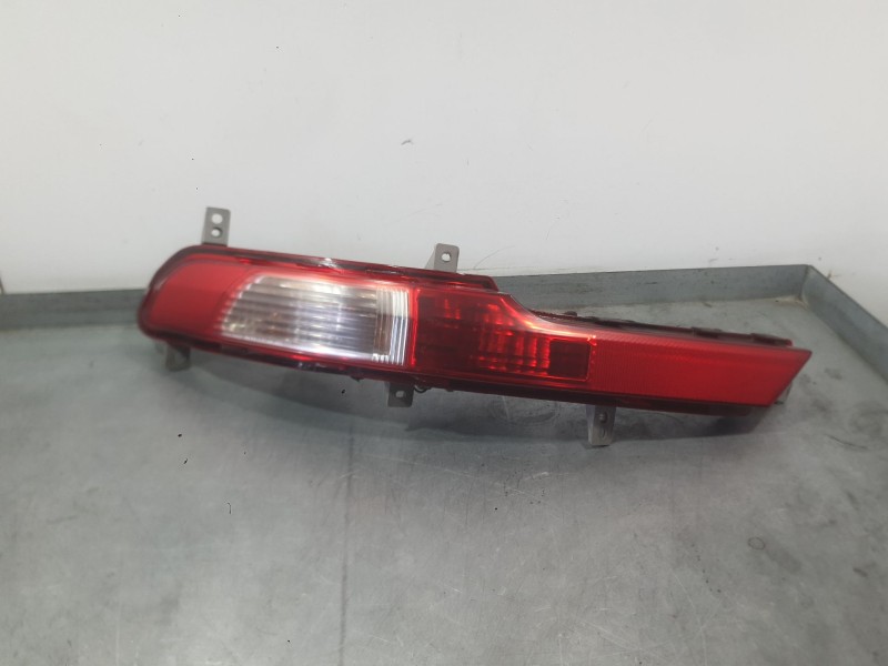 Recambio de piloto trasero izquierdo paragolpes para kia sportage iii (sl) 1.6 gdi referencia OEM IAM 924053U300  