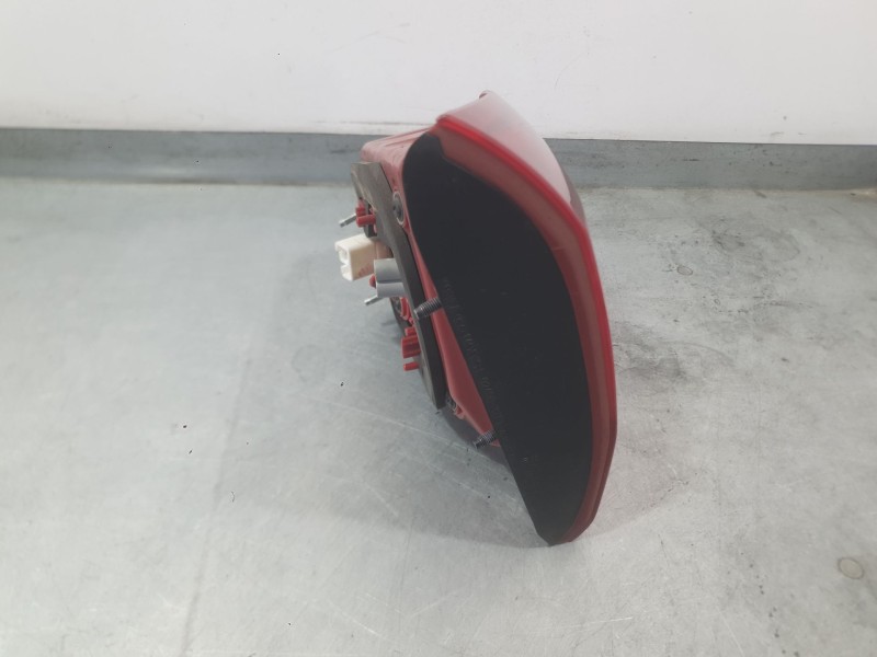 Recambio de piloto trasero izquierdo interior para kia sportage iii (sl) 1.6 gdi referencia OEM IAM 924053W010  