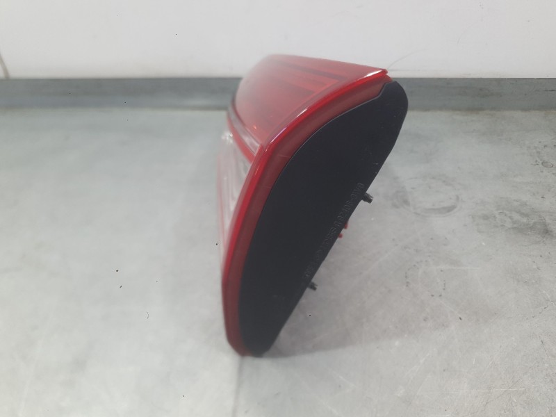 Recambio de piloto trasero derecho interior para kia sportage iii (sl) 1.6 gdi referencia OEM IAM 924063W010  