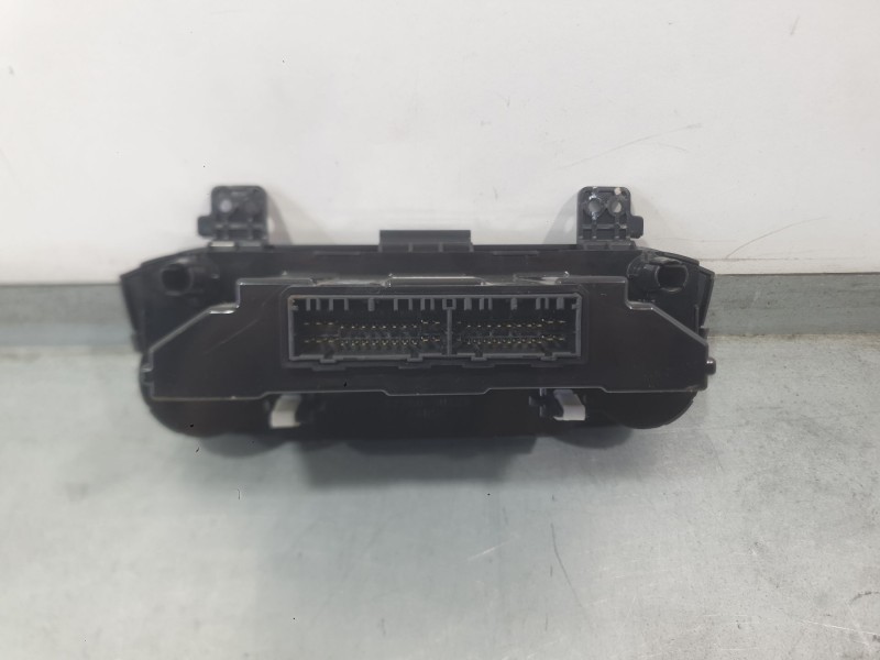 Recambio de mando climatizador para kia sportage iii (sl) 1.6 gdi referencia OEM IAM 972503U001  