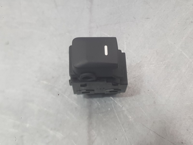 Recambio de mando elevalunas trasero izquierdo para kia sportage iii (sl) 1.6 gdi referencia OEM IAM 935803W000WK  
