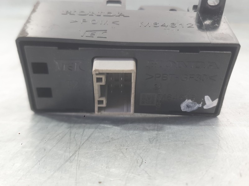 Recambio de mando elevalunas trasero derecho para honda civic x hatchback (fc_, fk_) 1.0 vtec (fk6) referencia OEM IAM 35770TBAA