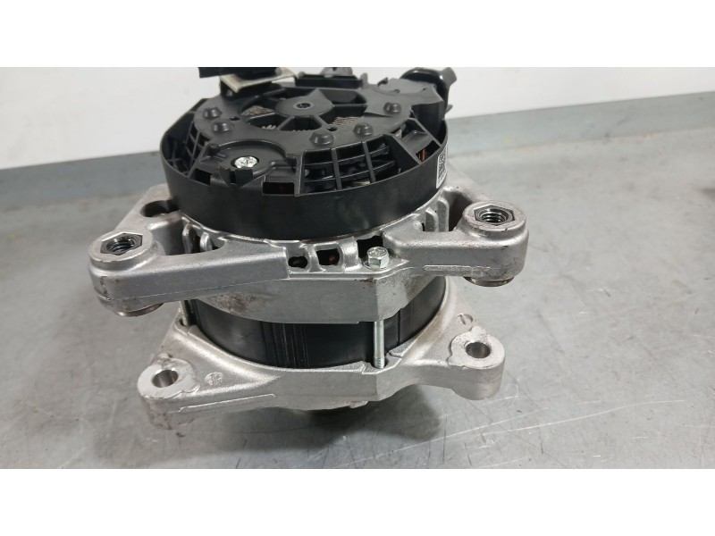 Recambio de alternador para peugeot rifter 1.5 bluehdi 100 referencia OEM IAM 9809391880  