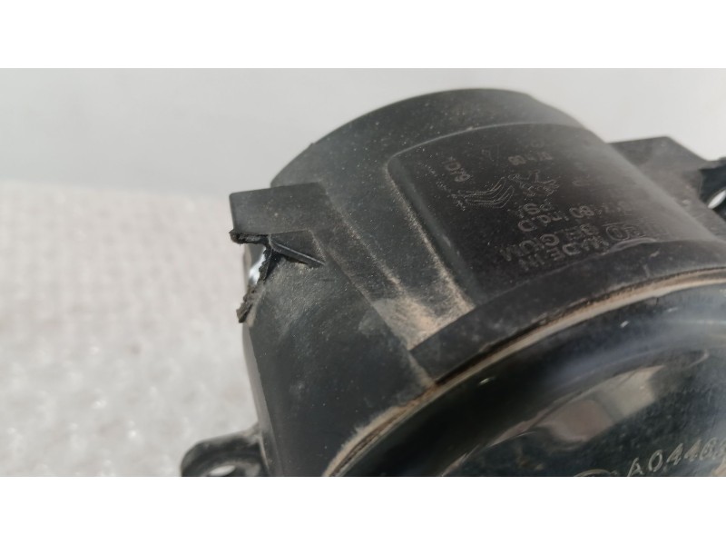 Recambio de faro antiniebla derecho para peugeot rifter 1.5 bluehdi 100 referencia OEM IAM   