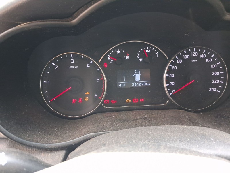 kia carens iv del año 2018