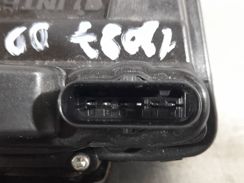 Recambio de cerradura puerta delantera derecha para citroën c3 iv 1.2 puretech referencia OEM IAM 9845630580  