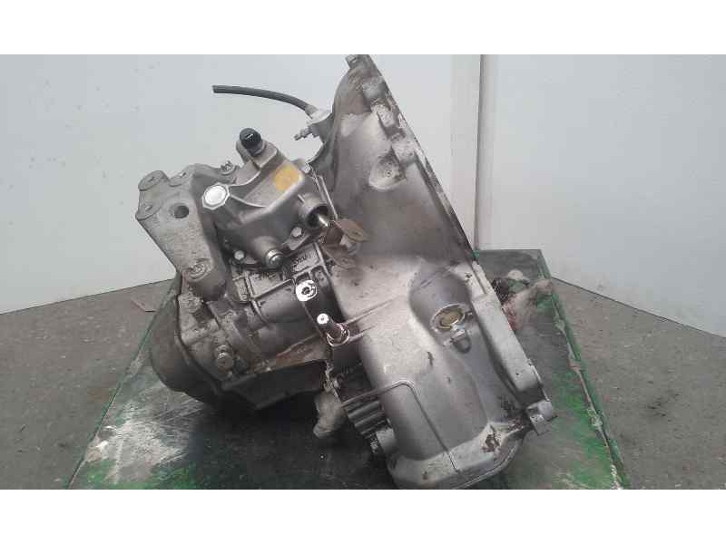 Recambio de caja cambios para opel astra g berlina club referencia OEM IAM 93174772 A18883 5VELOCIDADES
