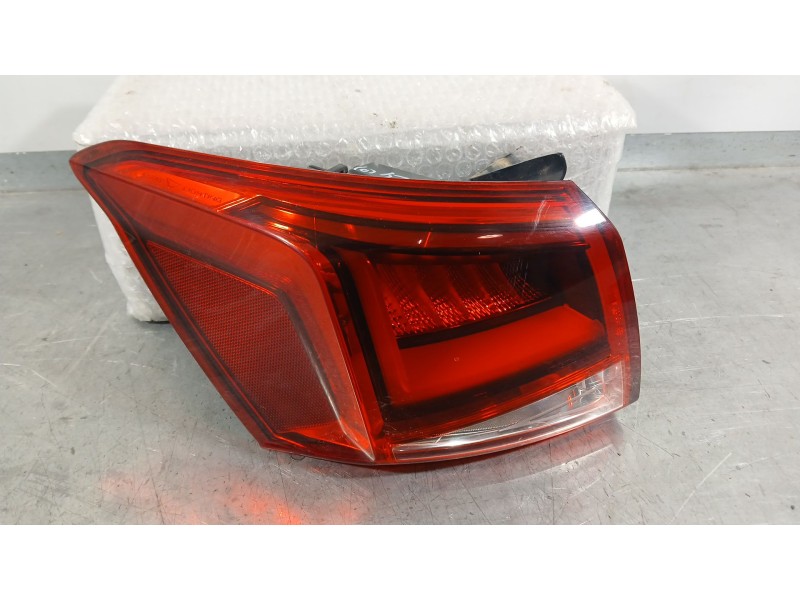 Recambio de piloto trasero izquierdo exterior para seat arona (kj7, kjp) 1.0 tgi referencia OEM IAM 6F9945207B  