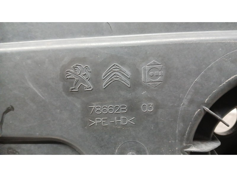 Recambio de deposito adblue para citroën ds5 2.0 bluehdi 150 referencia OEM IAM 1682619080  