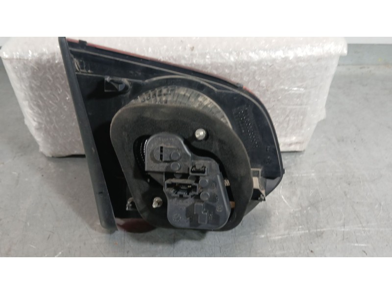Recambio de piloto trasero derecho interior para volkswagen golf vi (5k1) 1.4 tsi referencia OEM IAM 5K0945094AA 5K0945094AB 