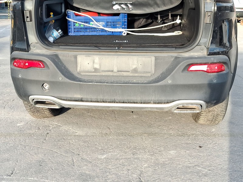 Recambio de paragolpes trasero para jeep cherokee (kl) 2.0 crd 4x4 referencia OEM IAM 68232307AD  