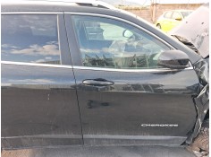 PUERTA DELANTERA DERECHA 68640462AA TOCADA 