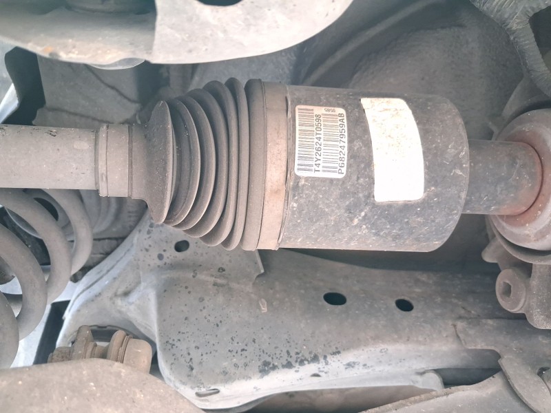 Recambio de transmision trasera derecha para jeep cherokee (kl) 2.0 crd 4x4 referencia OEM IAM 68248719AE  