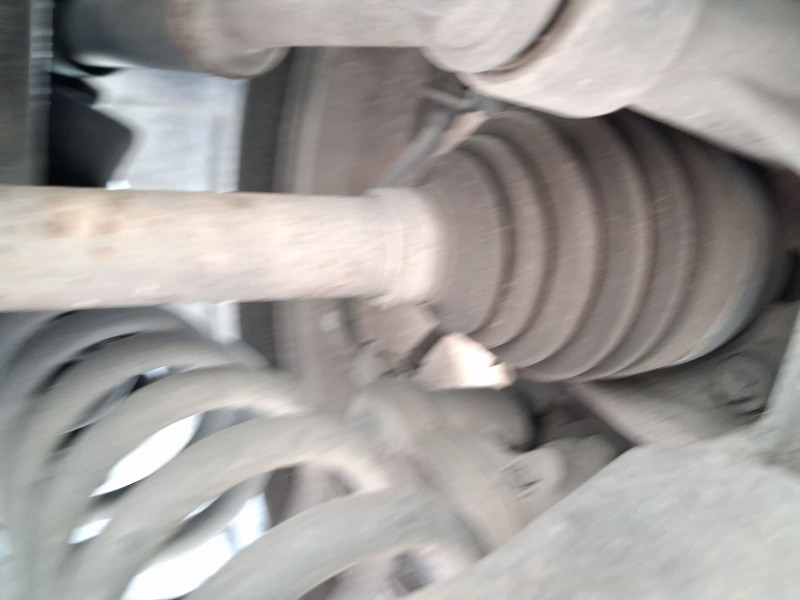 Recambio de transmision trasera izquierda para jeep cherokee (kl) 2.0 crd 4x4 referencia OEM IAM 68248718AE  