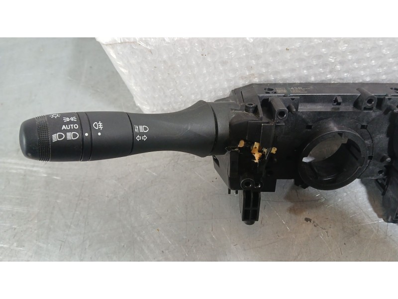 Recambio de mando luces y limpia para renault captur ii (hf_) 1.0 tce 90 eco-g (hfm6) referencia OEM IAM 255670343R  
