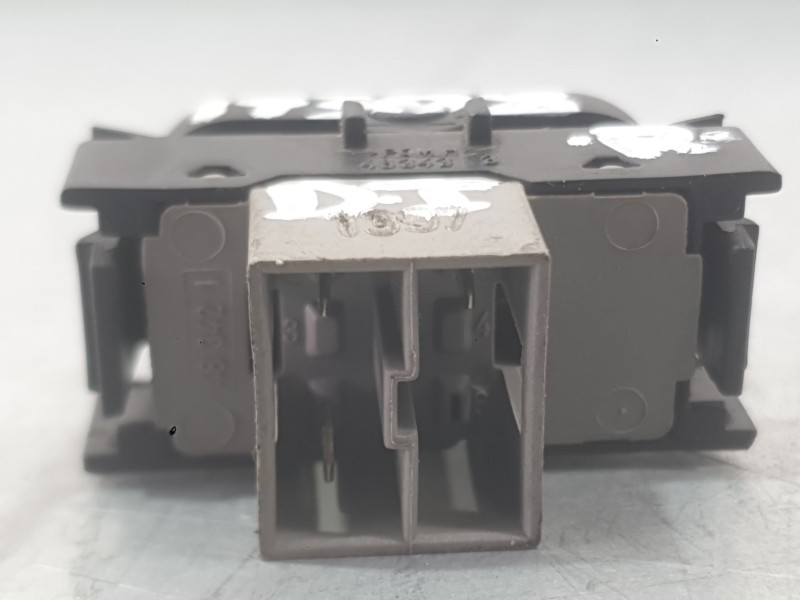Recambio de mando elevalunas delantero izquierdo para mercedes-benz slk (r170) 230 kompressor (170.447) referencia OEM IAM A1708