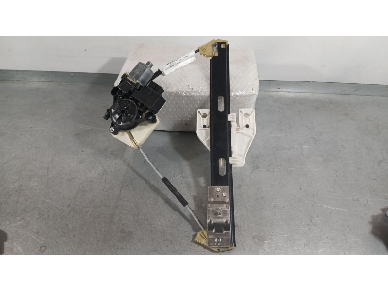 Recambio de elevalunas trasero derecho para seat leon st (5f8) 1.2 tsi referencia OEM IAM 5F4839462D  