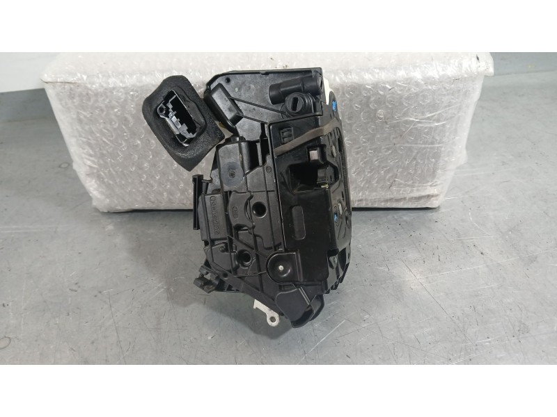 Recambio de cerradura puerta trasera derecha para seat leon st (5f8) 1.2 tsi referencia OEM IAM 5K4839016R  