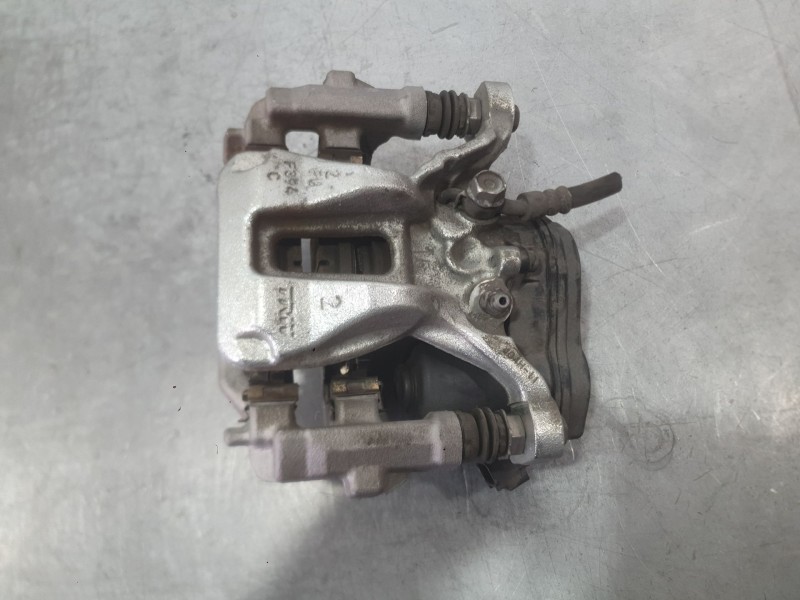 Recambio de pinza freno trasera izquierda para toyota yaris (_p21_, _pa1_, _ph1_) 1.5 hybrid (mxph11) referencia OEM IAM 47850K0