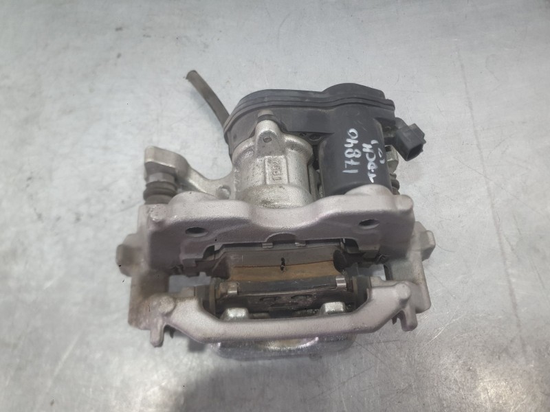 Recambio de pinza freno trasera derecha para toyota yaris (_p21_, _pa1_, _ph1_) 1.5 hybrid (mxph11) referencia OEM IAM 463100D01
