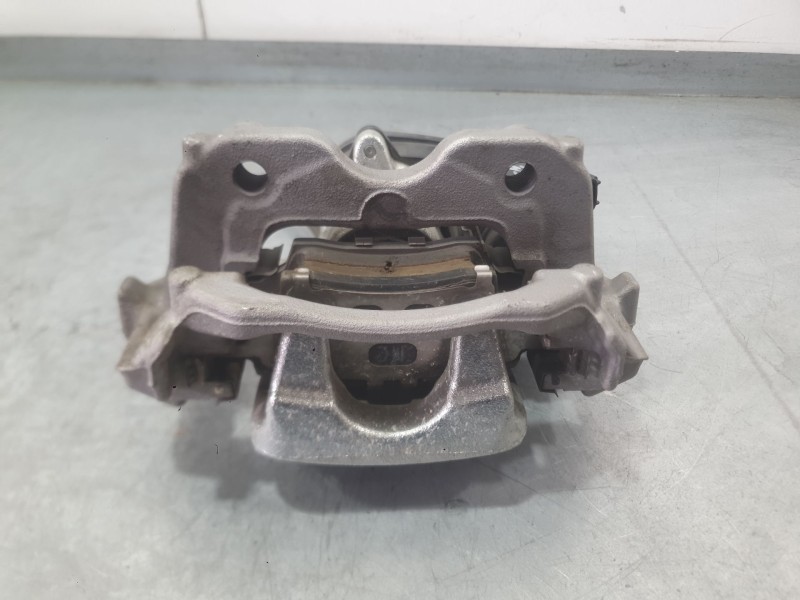 Recambio de pinza freno trasera derecha para toyota yaris (_p21_, _pa1_, _ph1_) 1.5 hybrid (mxph11) referencia OEM IAM 463100D01