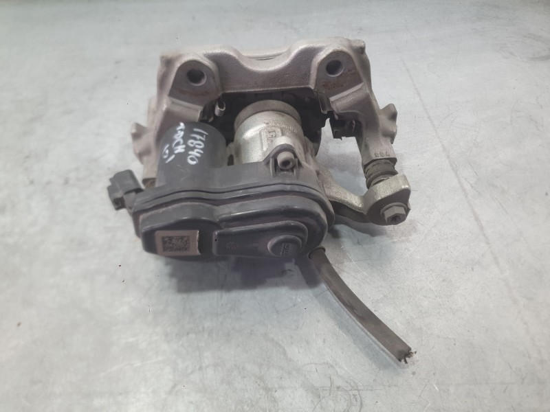 Recambio de pinza freno trasera derecha para toyota yaris (_p21_, _pa1_, _ph1_) 1.5 hybrid (mxph11) referencia OEM IAM 463100D01