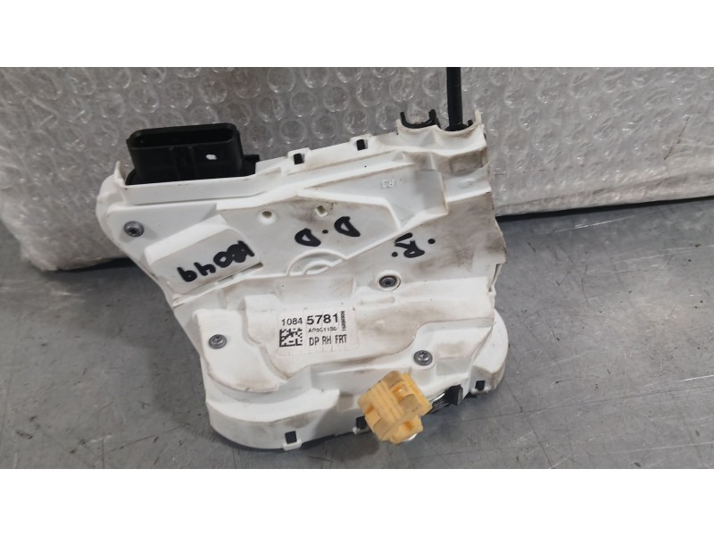 Recambio de cerradura puerta delantera derecha para mg zs suv (azs1) 1.5 vti referencia OEM IAM 10640588  