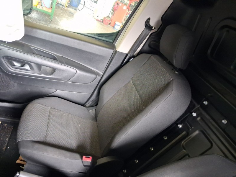 Recambio de asiento delantero derecho para citroën berlingo furgón/monospace (k9) 1.5 bluehdi 100 referencia OEM IAM  C/AIRBAG 