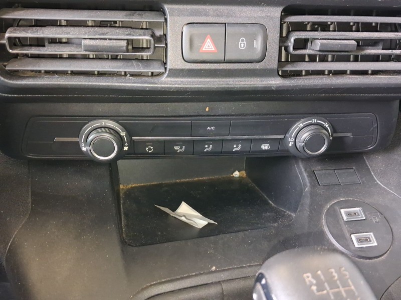 Recambio de mando climatizador para citroën berlingo furgón/monospace (k9) 1.5 bluehdi 100 referencia OEM IAM 98340416ZD  