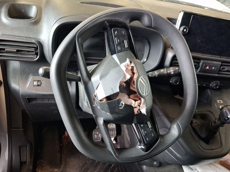 Recambio de volante para citroën berlingo furgón/monospace (k9) 1.5 bluehdi 100 referencia OEM IAM 98210208ZD  