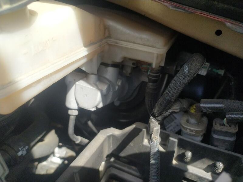 Recambio de bomba freno para peugeot 208 ii (ub_, up_, uw_, uj_) 1.2 puretech 100 referencia OEM IAM 1643581380  